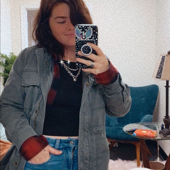 Meet your Posher, Taylor - Picture 5 of 5